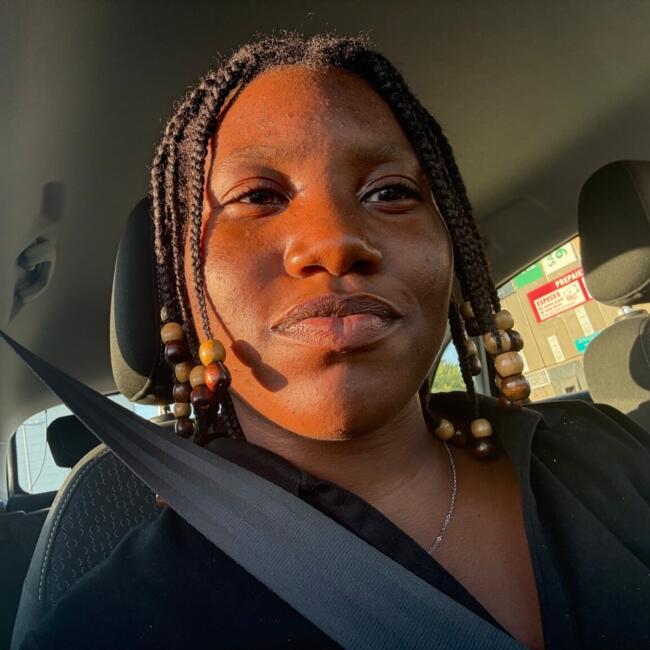 Babysitter in Fleury-les-Aubrais: Grace