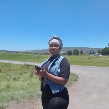 Nanny in Tokoza: NTOMBIFUTHI STHEMBILE
