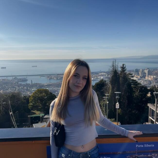 Babysitter in Villafranca di Verona: Elena