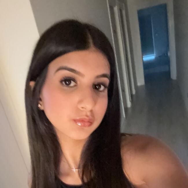 Babysitter in Sydney: Josiana