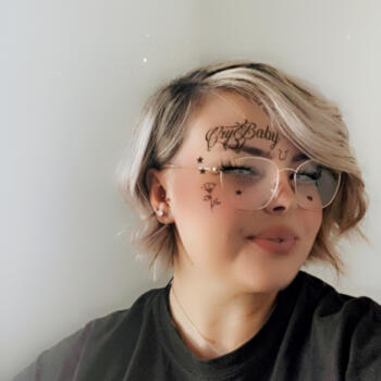 Babysitter in Hawera: Hunter