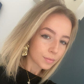 Baby-sitter in Saint-Brieuc: Ivanka