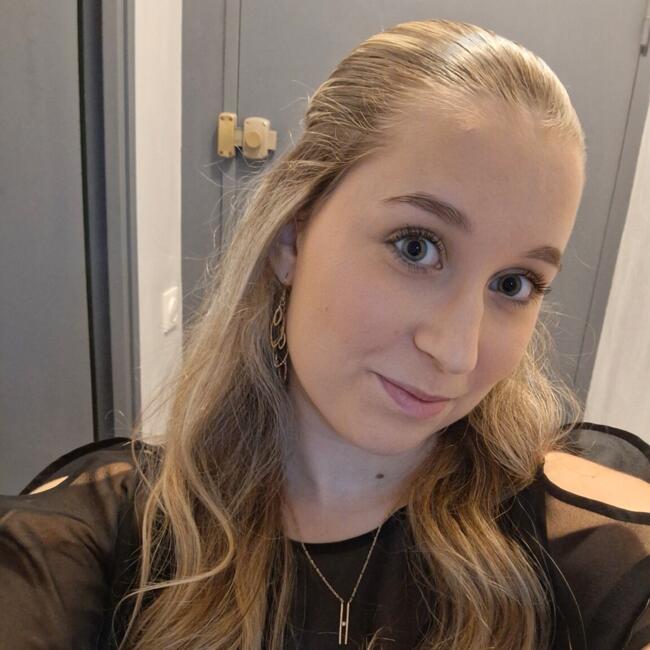 Babysitter in Besançon: Lou