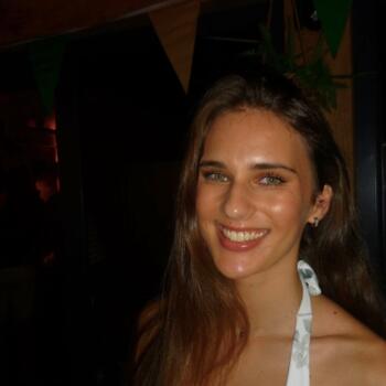 Babysitter Auckland: Amber