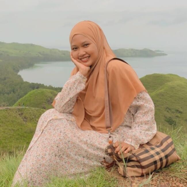 Babysitting job in Penajam: Asri indah permatasari