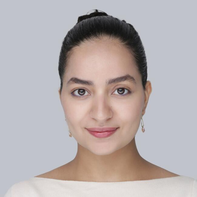 Babysitter in Casablanca: Hajar