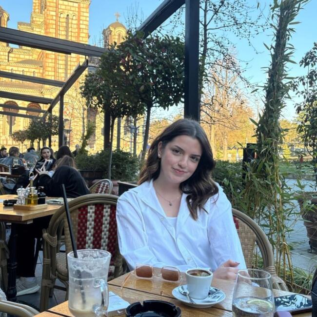 Babysitter in Belgrade: Andrijana