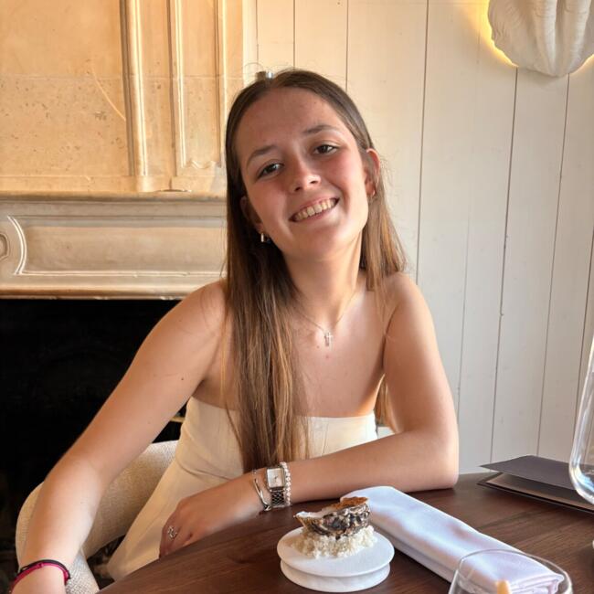 Babysitter in Perth: Agathe