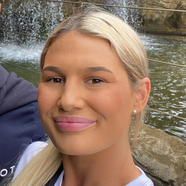 Babysitter in Central Coast: Shenay