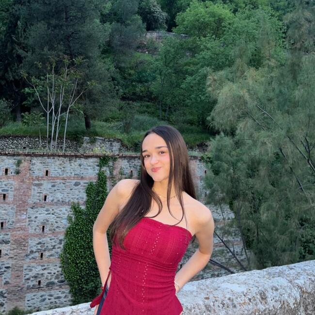 Canguro en Motril: Adriana