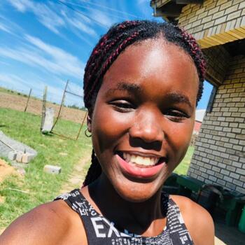 Babysitter in East London: Inalo