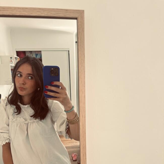 Babysitter in Bouguenais: Romane