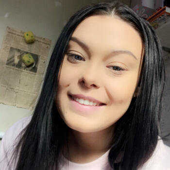 Babysitter in Wollongong: Nikita