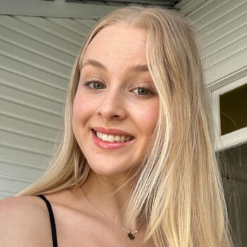 Babysitter Brisbane: Olivia