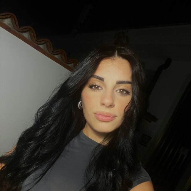 Babysitter a Lariano: Giorgia