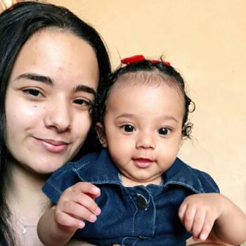 Babysitting job in Igarapé: babysitting job Gabriela