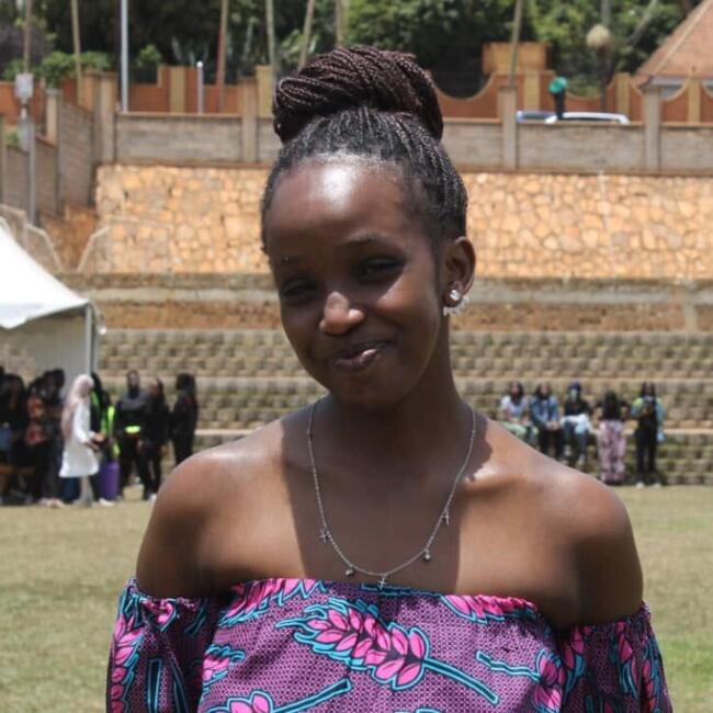 Bébiszitter Pécs területén: Lindsay