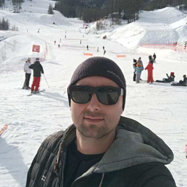 Audun-le-Tiche 베이비시터 일자리: Marko