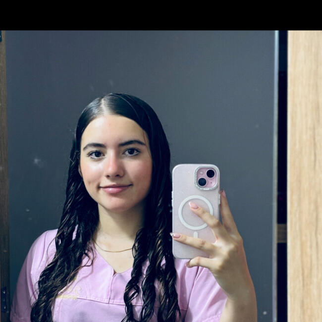 Niñera en Ibagué: Charith