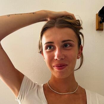 Babysitter a Albino: Michelle