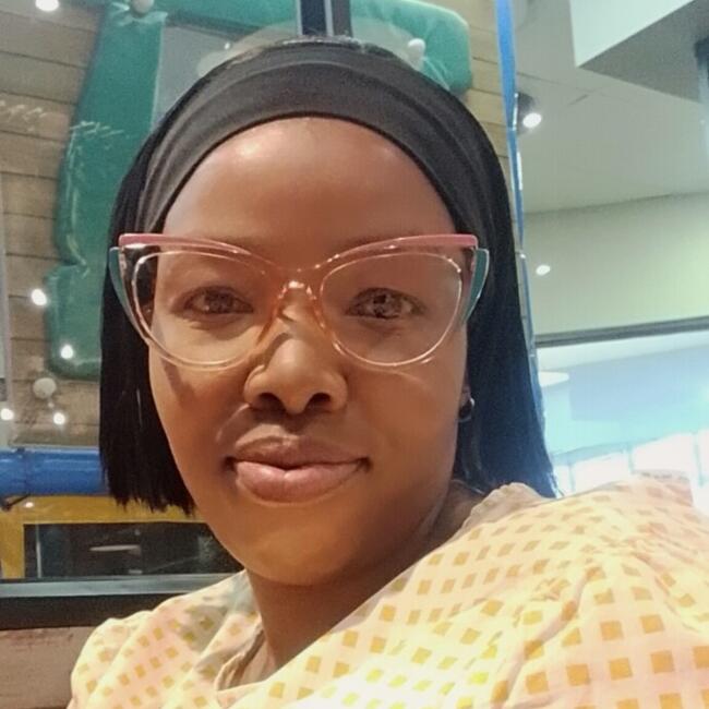 Babysitter in Roodepoort: Fikile