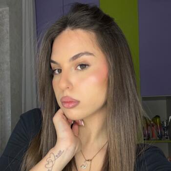 Babysitter Nola: Marta