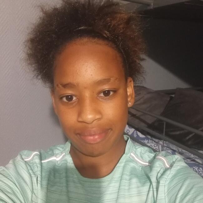 Babysitter in Épinay-sur-Seine: Halima