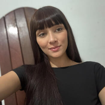 Babysitter Goiânia: Isabel Cristal 