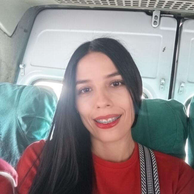 Babysitter in Venturada: Marly Daniela