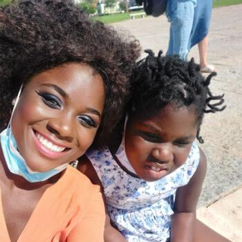 Trabalho de babysitting em Amadora: Trabalho de babysitting Genoveva