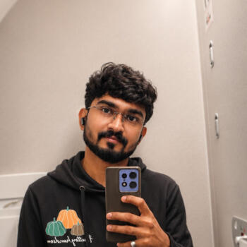 Gandhinagar में बेबीसिटर: Bhavik