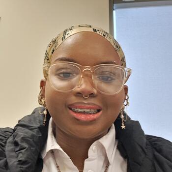 Baby-sitter in Edmonton: Shekinah