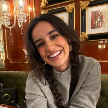 Babysitter in Gold Coast: Candela