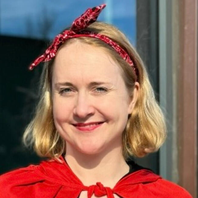 Babysitter in London: Helen