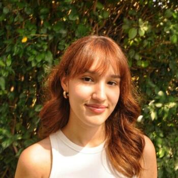 Babysitter in Barcelona: Isabela