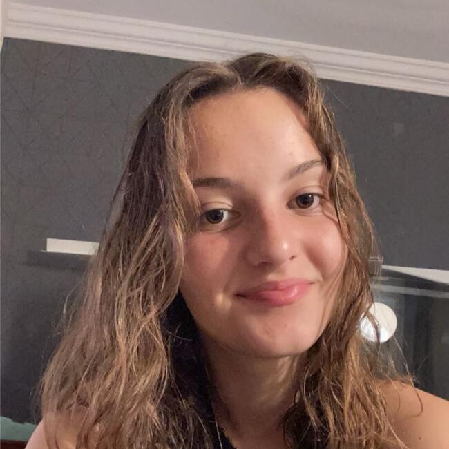 Babysitter in Triel-sur-Seine: Leona
