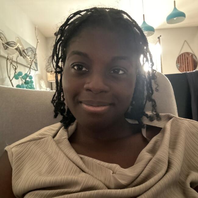 Babysitter in Bourges: Manuella