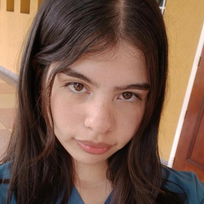 Niñera en Valencia: Karla