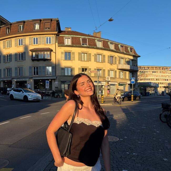 Babysitter in Oslo: Yara Liv