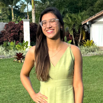 Babysitter Rio de Janeiro: Natalia