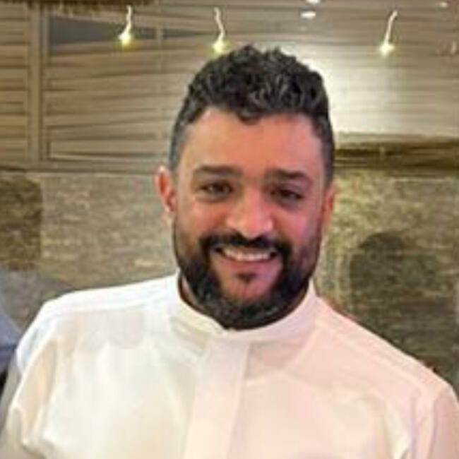 وظيفة جليسة أطفال في جدة: Bader