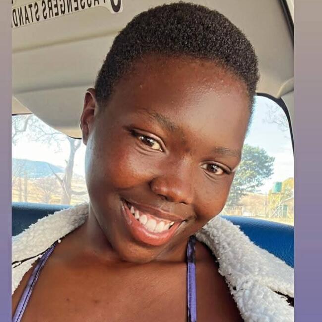 Nanny in Enyanisweni: Minazana
