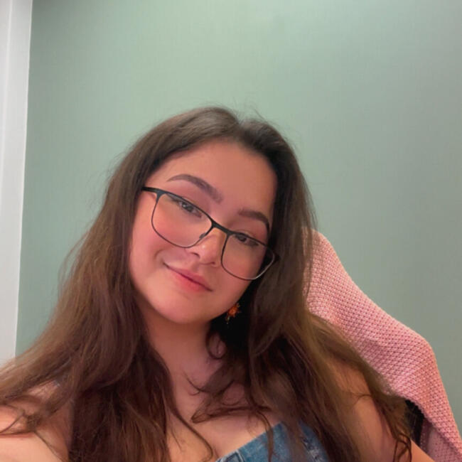 Babysitter in Perth: Isabella