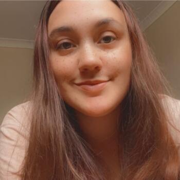 Babysitter in Waiuku: Emma