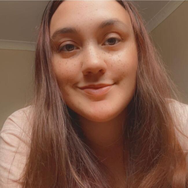 Babysitter in Waiuku: Emma