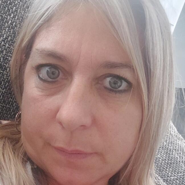 Nounou à Bonne: Virginie