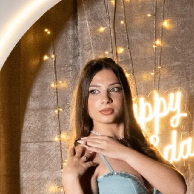 Babysitter in Mugnano di Napoli: Francesca