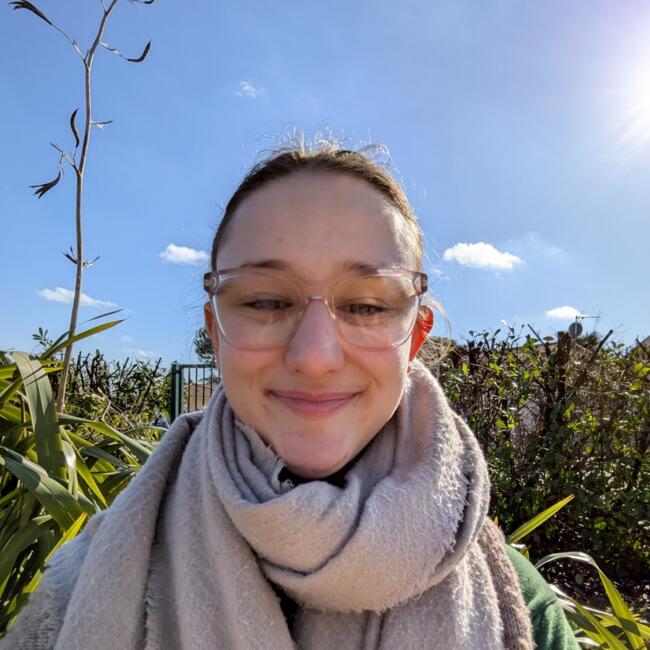 Babysitter in Torfou: Tifene