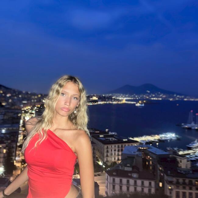 Babysitter a Liscate: Chiara