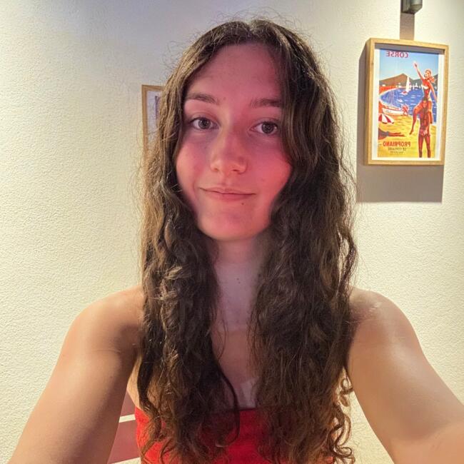 Babysitter in Baziege: Clara